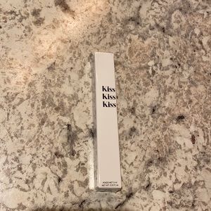 Roen Liquid Lip Balm